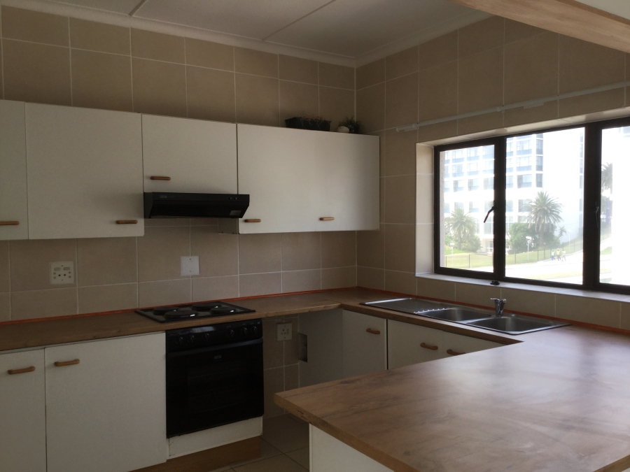 To Let 2 Bedroom Property for Rent in Summerstrand Eastern Cape